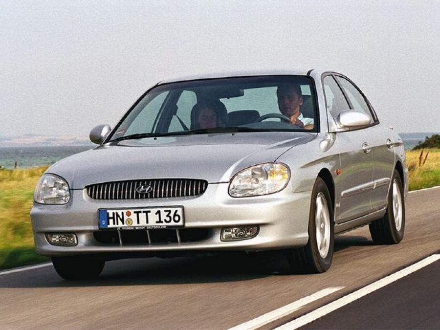  Hyundai Sonata 1998 года  (фото 8 из 9)